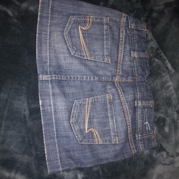 A&E Denim Skirt - Picture 2 of 3